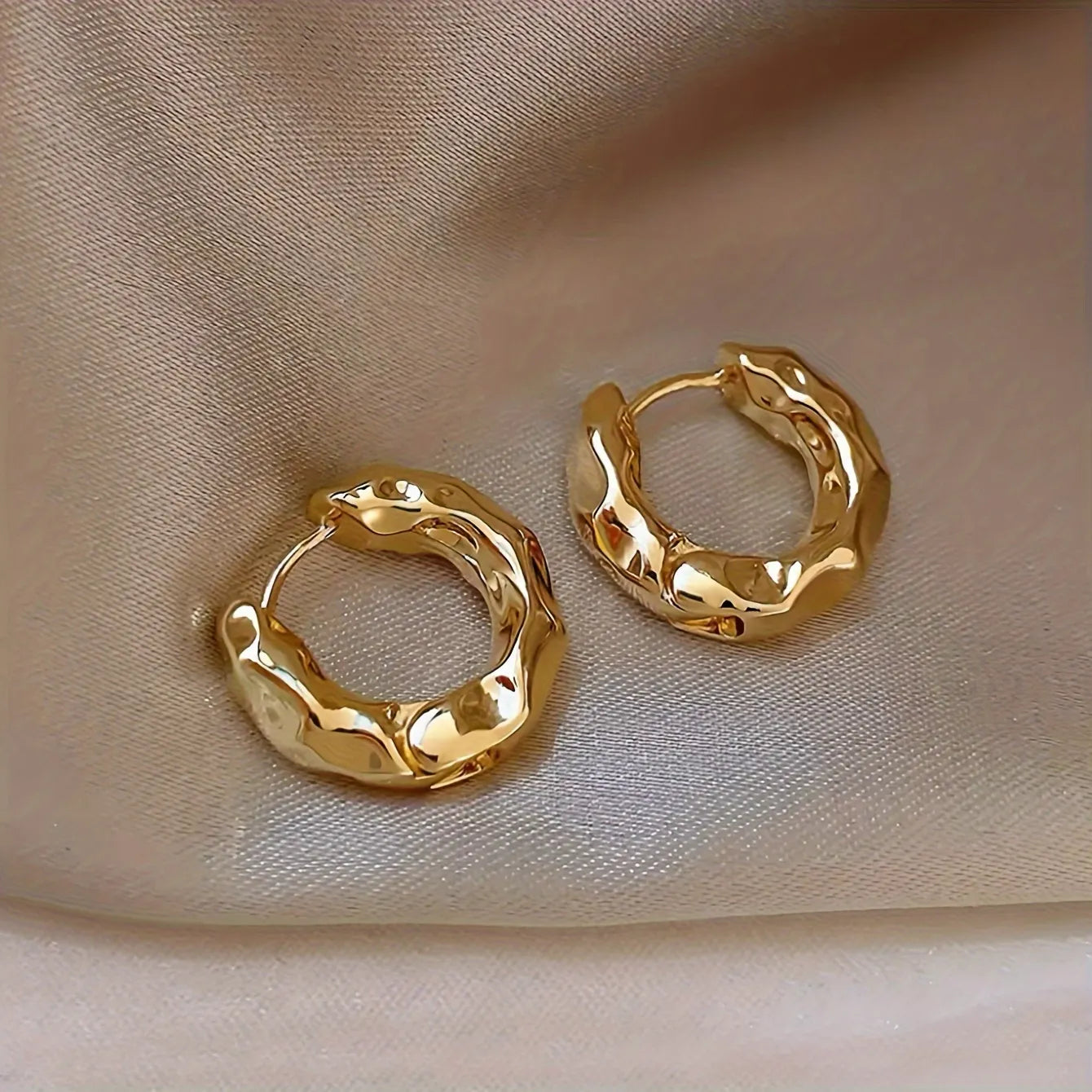 Fiorella Pleated Hoops - By Firenzzi