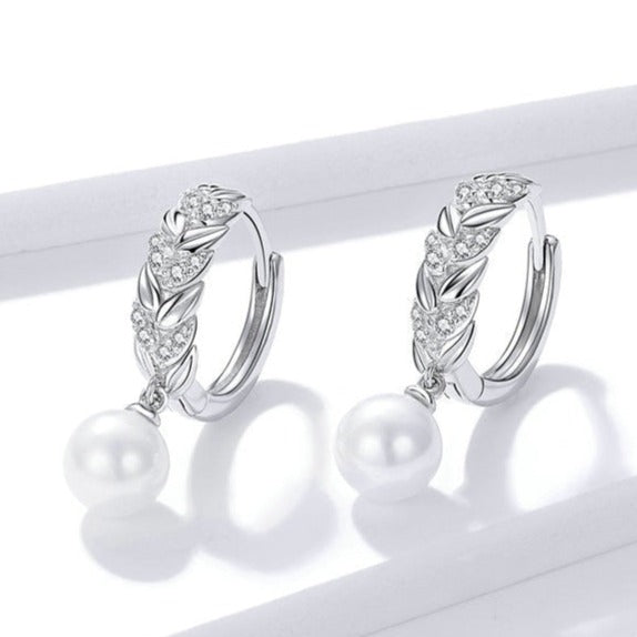 Brinco Argola Flower de Prata com Pérola Prata 925 - ByFirenzzi