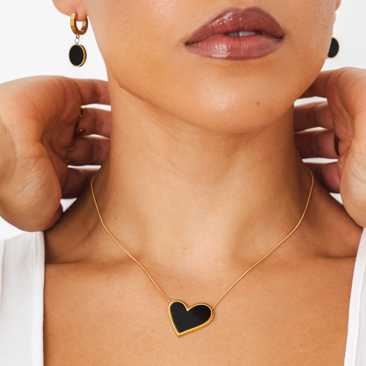 Brincos Noir Banhado in Ouro 18k - ByFirenzzi