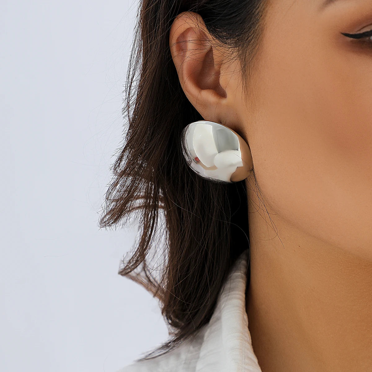 Brincos Studs de bola de ouro Gleaming - ByFirenzzi