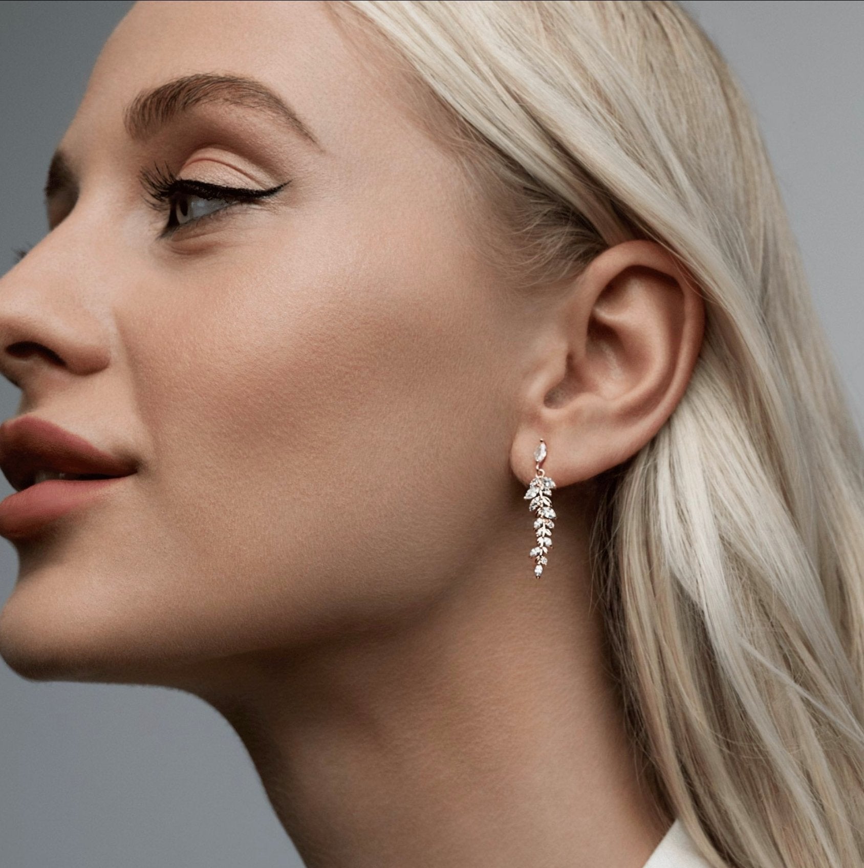 Leaf Earrings 18k Gold-Plated by ByFirenzzi