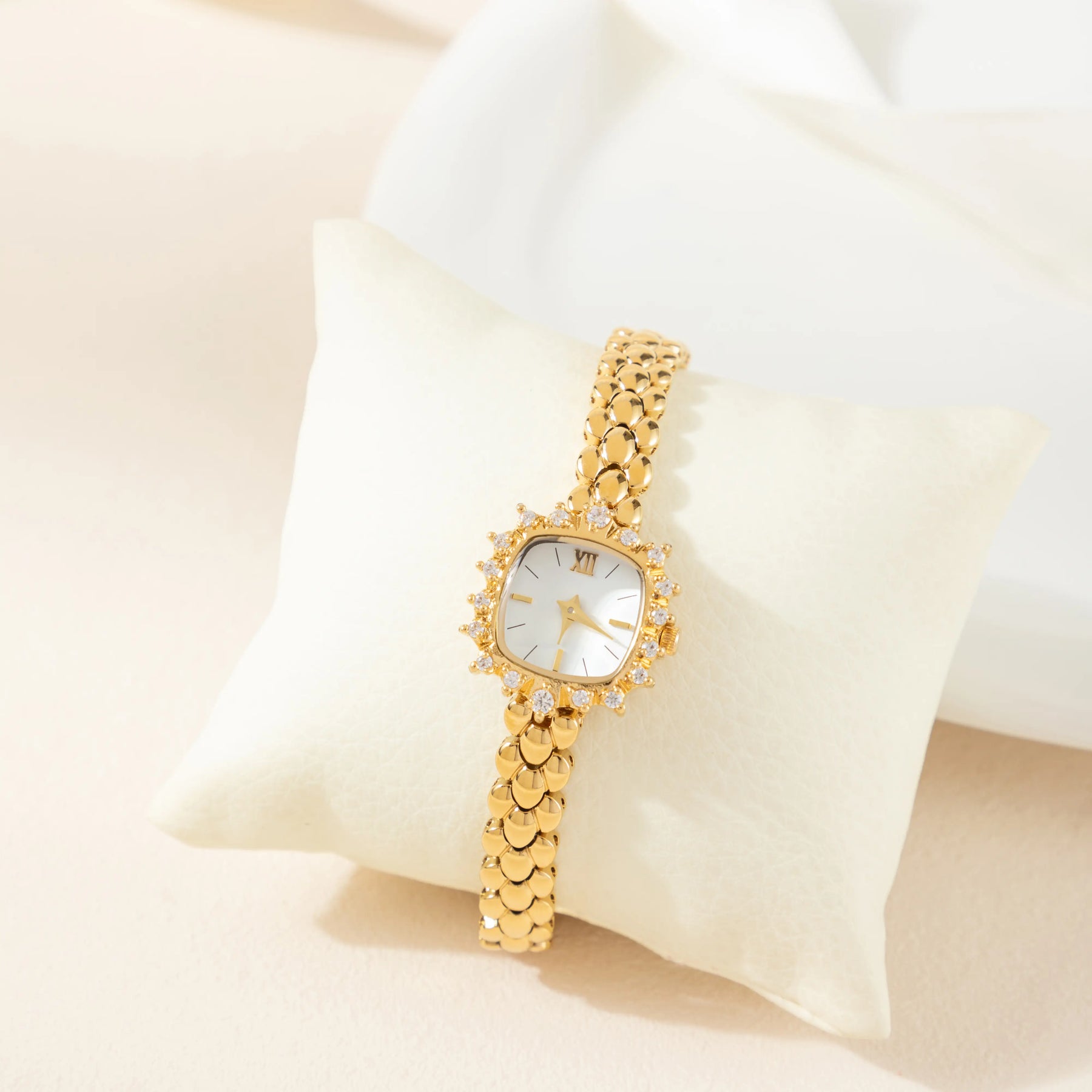 Milo Curve Watch