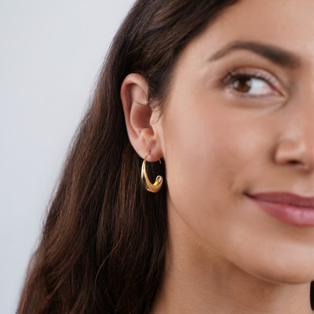 Brinco Clássico Pendente Banhado a Ouro 18k - ByFirenzzi